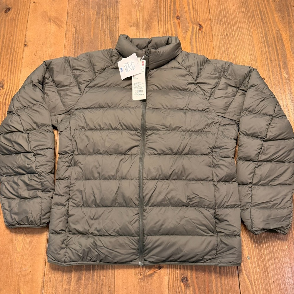 NEW Uniqlo Ultra Light Down Parka Jacket Womens Size Large Olive Green w/ Bag
